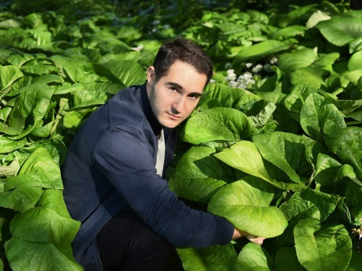 The Ideal Tinder Profile Picture
